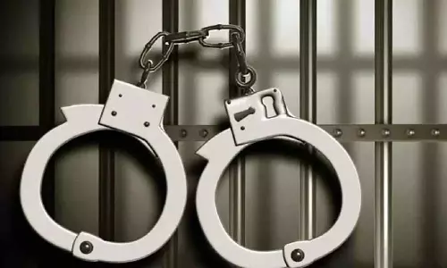 संपत्ति के जाली दस्तावेज़ बनाने के आरोप में पाँच गिरफ्तार, 20 लाख रुपये ज़ब्त संपत्ति के जाली दस्तावेज़ बनाने के आरोप में पाँच गिरफ्तार, 20 लाख रुपये ज़ब्त