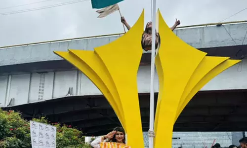 कमल हासन से राम चरण तक, साउथ इंडियन स्टार्स ने कुछ ऐसे मनाया 79वां स्वतंत्रता दिवस कमल हासन से राम चरण तक, साउथ इंडियन स्टार्स ने कुछ ऐसे मनाया 79वां स्वतंत्रता दिवस
