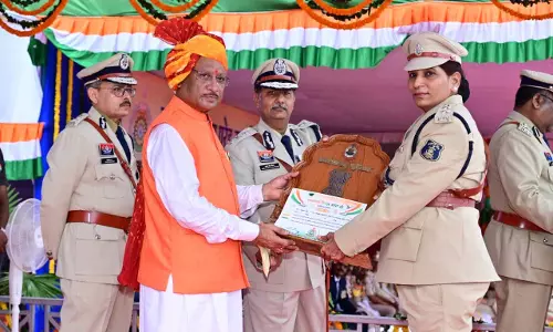 35 अधिकारी और जवान पुलिस पदकों से सम्मानित हुए