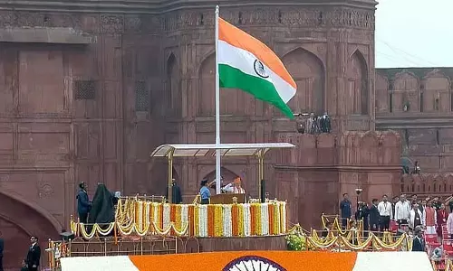 लाल किले पर लगातार 12वीं बार झंडा फहराया: Narendra Modi लाल किले पर लगातार 12वीं बार झंडा फहराया: Narendra Modi