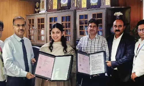 जेएंडके बैंक ने मोहाली में दो ट्राइसिटी बिल्डरों के साथ समझौता किया जेएंडके बैंक ने मोहाली में दो ट्राइसिटी बिल्डरों के साथ समझौता किया