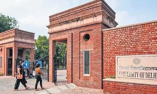 DU और Google ने मिलकर नए तकनीकी नेताओं को बनाया तैयार किया DU और Google ने मिलकर नए तकनीकी नेताओं को बनाया तैयार किया