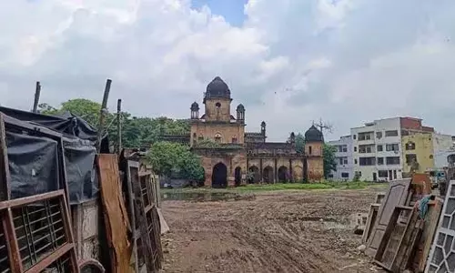 Lucknow : स्वतंत्रता संग्राम के ऐतिहासिक स्थल घोर उपेक्षा का शिकार Lucknow : स्वतंत्रता संग्राम के ऐतिहासिक स्थल घोर उपेक्षा का शिकार