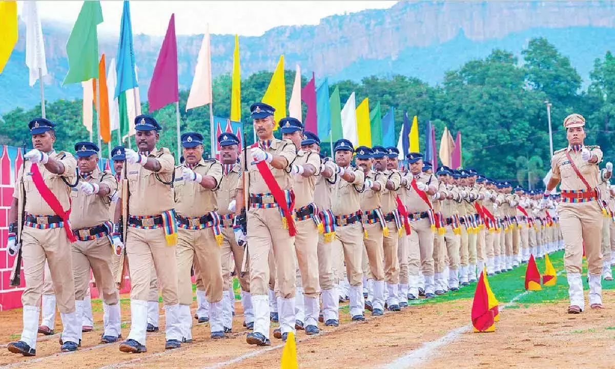 Andhra: एसवी यूनिवर्सिटी स्टेडियम में स्वतंत्रता दिवस की रिहर्सल आयोजित