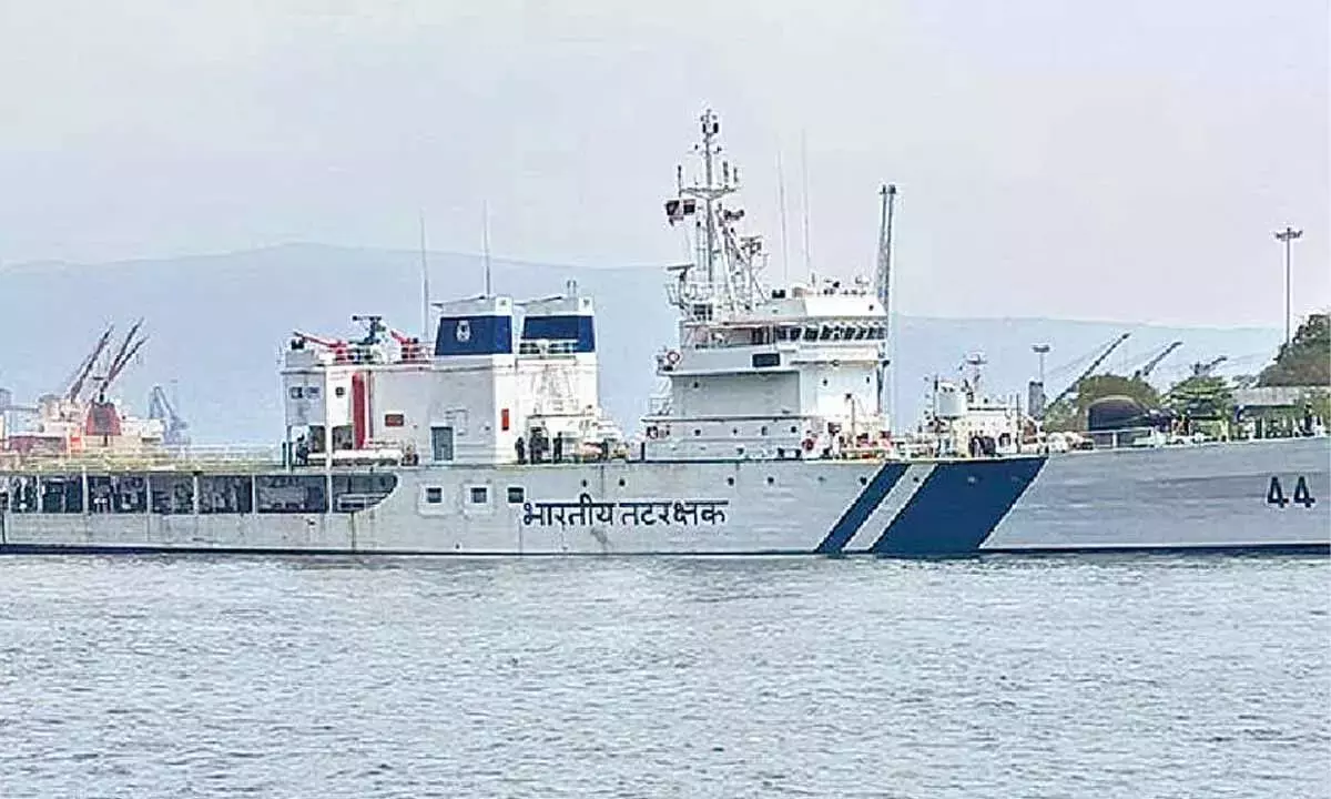 HSL ने जटिल जीवन विस्तार पुनर्निर्माण के बाद ICGS सारंग की आपूर्ति की