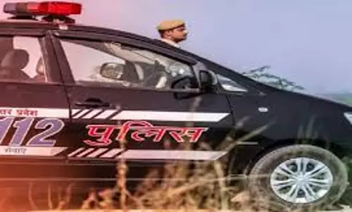 Jind: डायल 112 की गाड़ी पर लाठी से हमला, शीशा टूटा