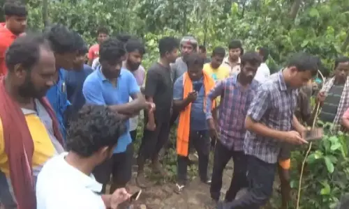 Odisha: महिला की संदिग्ध मौत, शव पहाड़ी की चोटी से मिला