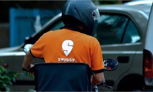 Swiggy ने प्लेटफॉर्म शुल्क बढ़ाकर 14 रुपये किया