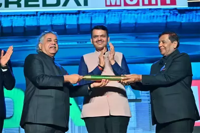 Mumbai: मुख्यमंत्री ने मुंबई के पुनर्विकास पर दिया संदेश Mumbai: मुख्यमंत्री ने मुंबई के पुनर्विकास पर दिया संदेश