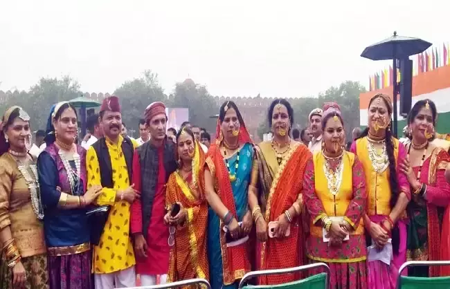 Dehradun: लाल किले पर आजादी के जश्न में उत्तराखंड का रंग Dehradun: लाल किले पर आजादी के जश्न में उत्तराखंड का रंग