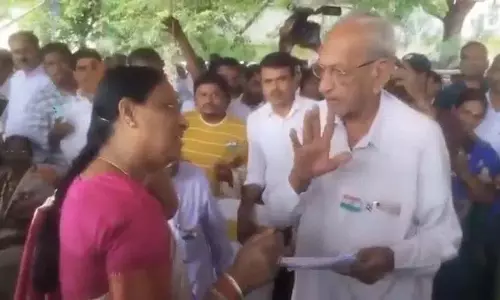 Konda Surekha पर स्वतंत्रता सेनानी की गोलीबारी