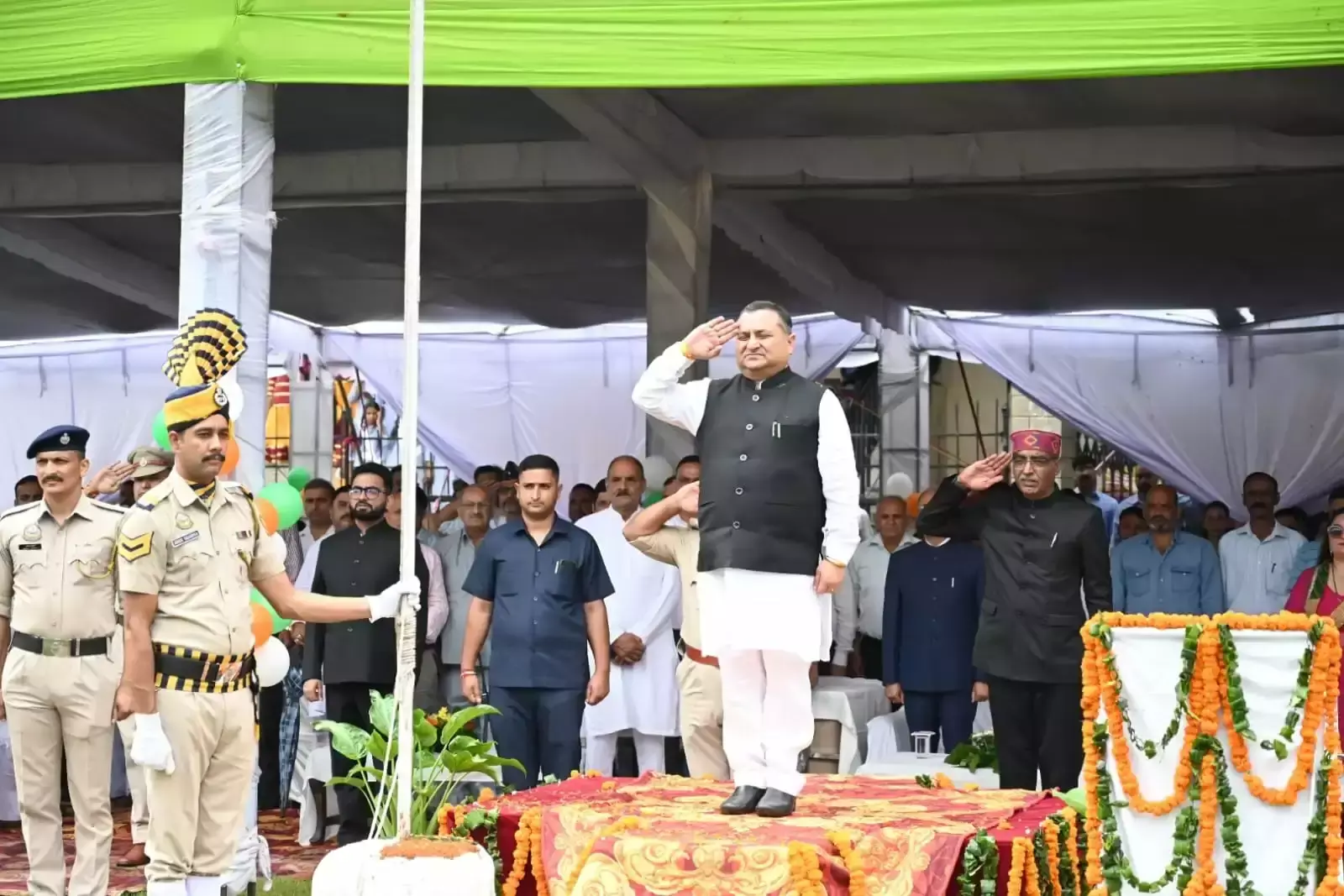 Hamirpur: चुनौतियों के बावजूद हिमाचल प्रदेश का विकास जारी: विनय कुमार Hamirpur: चुनौतियों के बावजूद हिमाचल प्रदेश का विकास जारी: विनय कुमार