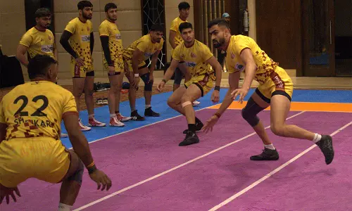 PKL सीजन 12 के ऑनर्स ने स्वतंत्रता दिवस मनाया, इससे जुड़े पूर्व सैनिकों को किया याद