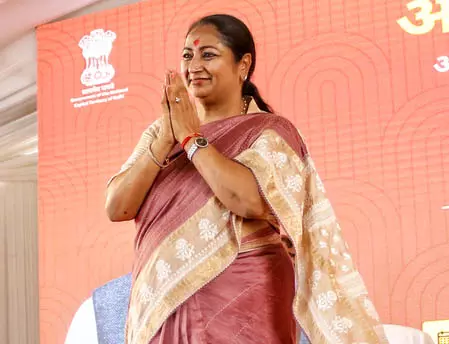 सीएम रेखा गुप्ता कुछ देर में पहुंच रही इस्कॉन मंदिर सीएम रेखा गुप्ता कुछ देर में पहुंच रही इस्कॉन मंदिर