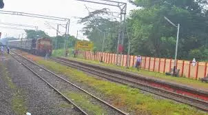 Koyilandy रेलवे स्टेशन पर गुजरात जाने वाली तीन लंबी दूरी की ट्रेनों के लिए Koyilandy रेलवे स्टेशन पर गुजरात जाने वाली तीन लंबी दूरी की ट्रेनों के लिए