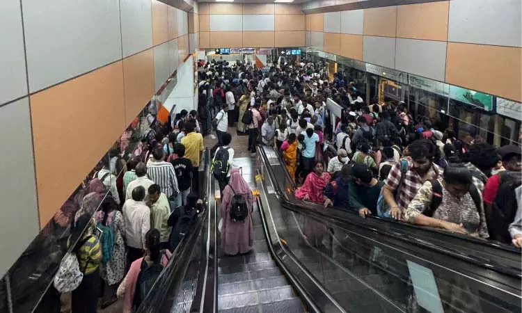 Chennai मेट्रो रेल ने स्वतंत्रता दिवस पर एक दिन में सर्वाधिक यात्री संख्या दर्ज की Chennai मेट्रो रेल ने स्वतंत्रता दिवस पर एक दिन में सर्वाधिक यात्री संख्या दर्ज की