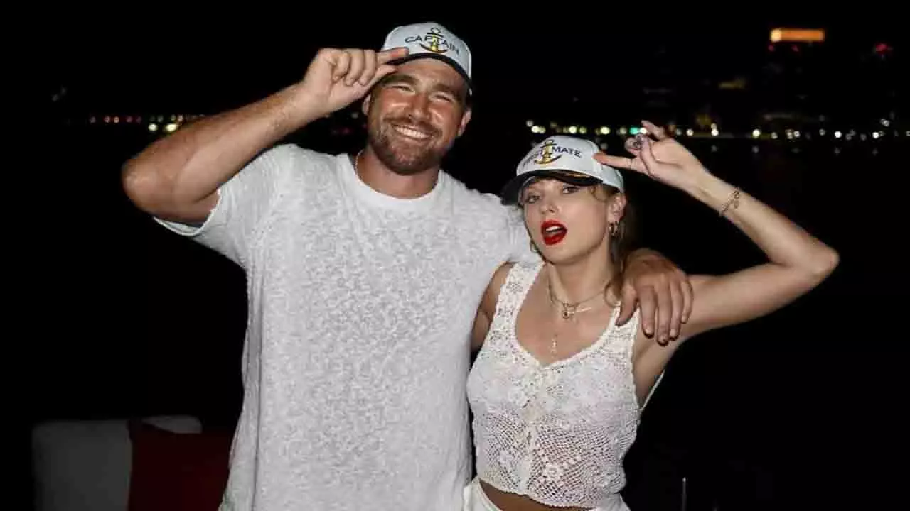क्या आपको Taylor Swift का ट्रैविस केल्से के एनएफएल गेम में पहली बार जाना याद है? क्या आपको Taylor Swift का ट्रैविस केल्से के एनएफएल गेम में पहली बार जाना याद है?