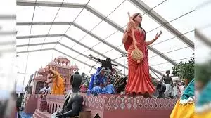 Jaipur: जिलों की सांस्कृतिक झांकियों और विकास प्रदर्शनों ने आकर्षित किया ध्यान Jaipur: जिलों की सांस्कृतिक झांकियों और विकास प्रदर्शनों ने आकर्षित किया ध्यान