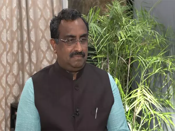 राम माधव बोले: भाजपा-RSS में कोई मतभेद नहीं राम माधव बोले: भाजपा-RSS में कोई मतभेद नहीं