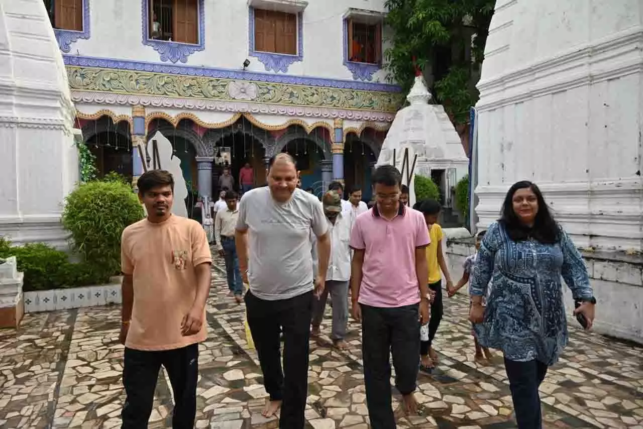 रजत जयंती वर्ष पर रायपुर में ऐतिहासिक धरोहरों की हेरीटेज वॉक रजत जयंती वर्ष पर रायपुर में ऐतिहासिक धरोहरों की हेरीटेज वॉक