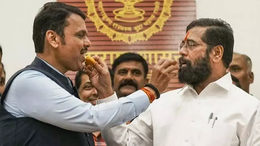 भाजपा के नेतृत्व वाली महायुति ने पापों का घड़ा तोड़ा, बीएमसी में बदलाव जल्द: Fadnavis भाजपा के नेतृत्व वाली महायुति ने पापों का घड़ा तोड़ा, बीएमसी में बदलाव जल्द: Fadnavis