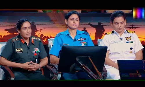 कर्नल सोफिया, विंग कमांडर व्योमिका और कमांडर प्रेरणा ने KBC में जीती बड़ी रकम कर्नल सोफिया, विंग कमांडर व्योमिका और कमांडर प्रेरणा ने KBC में जीती बड़ी रकम