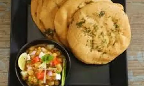 Matar Kulcha Recipe :झटपट बनाएं स्वादिष्ट मटर कुलचा Matar Kulcha Recipe :झटपट बनाएं स्वादिष्ट मटर कुलचा