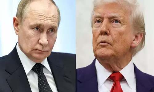 Russia-Ukraine युद्ध पर केंद्रित शिखर सम्मेलन के लिए ट्रंप और पुतिन अलास्का पहुंचे Russia-Ukraine युद्ध पर केंद्रित शिखर सम्मेलन के लिए ट्रंप और पुतिन अलास्का पहुंचे