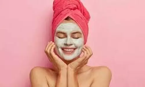 Skin Care Tips:  चेहरे पर लाएं नई ताजगी और चमक, लगाएं ये फेस पैक