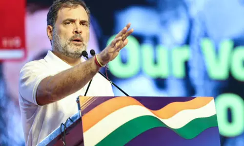श्रीकृष्ण जन्माष्टमी पर राहुल गांधी समेत विपक्ष के प्रमुख नेताओं ने शुभकामनाएं दीं श्रीकृष्ण जन्माष्टमी पर राहुल गांधी समेत विपक्ष के प्रमुख नेताओं ने शुभकामनाएं दीं