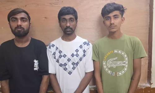 तेलीबांधा काशीनगर में 3 ड्रग्स पेडलर्स गिरफ्तार, इलेक्ट्रानिक तराजू भी जब्त