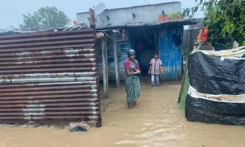 Adilabad में भारी बारिश से जनजीवन अस्त-व्यस्त