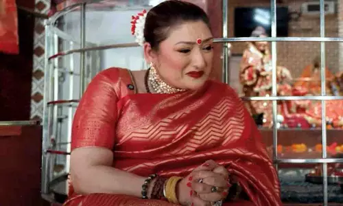 Govinda की पत्नी सुनीता वैवाहिक मुद्दों पर बात करते हुए रो पड़ीं Govinda की पत्नी सुनीता वैवाहिक मुद्दों पर बात करते हुए रो पड़ीं