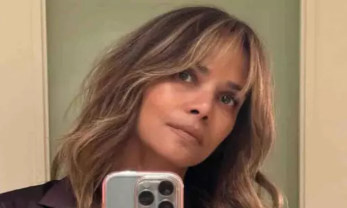 Halle Berry ने पूर्व पति डेविड जस्टिस की पारंपरिक पत्नी चाहने संबंधी टिप्पणी की आलोचना