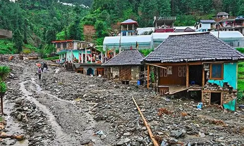 Himachal में मानसून से अब तक 257 मौतें, भारी नुकसान