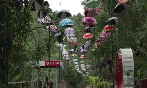 Imphal के पास प्राकृतिक स्थल बना आकर्षण का केंद्र Imphal के पास प्राकृतिक स्थल बना आकर्षण का केंद्र
