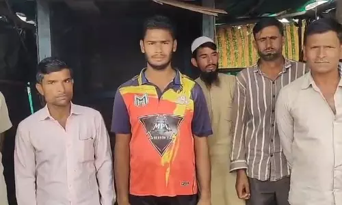 Madhya Pradesh: मुस्लिमों ने पुलिस पर ज्यादती की शिकायत की