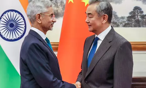 चीनी विदेश मंत्री 18 अगस्त को भारत आएंगे, सीमा विवाद पर होगी विशेष प्रतिनिधियों के साथ वार्ता चीनी विदेश मंत्री 18 अगस्त को भारत आएंगे, सीमा विवाद पर होगी विशेष प्रतिनिधियों के साथ वार्ता
