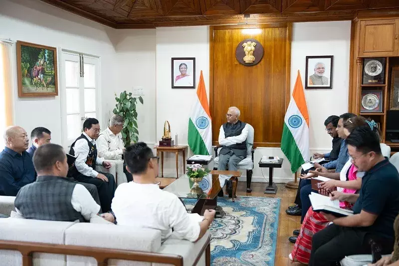 Manipur में FMR वार्ता के दौरान राज्यपाल का शांति बनाए रखने पर जोर Manipur में FMR वार्ता के दौरान राज्यपाल का शांति बनाए रखने पर जोर