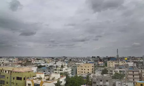 रात भर हुई बारिश के बाद Hyderabad में आज शाम तक मौसम शुष्क रहेगा रात भर हुई बारिश के बाद Hyderabad में आज शाम तक मौसम शुष्क रहेगा