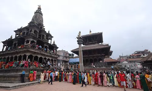 Nepal में जन्माष्टमी पर कृष्ण मंदिर में उमड़ा जनसैलाब
