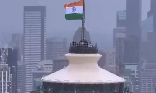79th Independence Day समारोह के उपलक्ष्य में सिएटल स्पेस नीडल पर भारतीय ध्वज फहराया गया