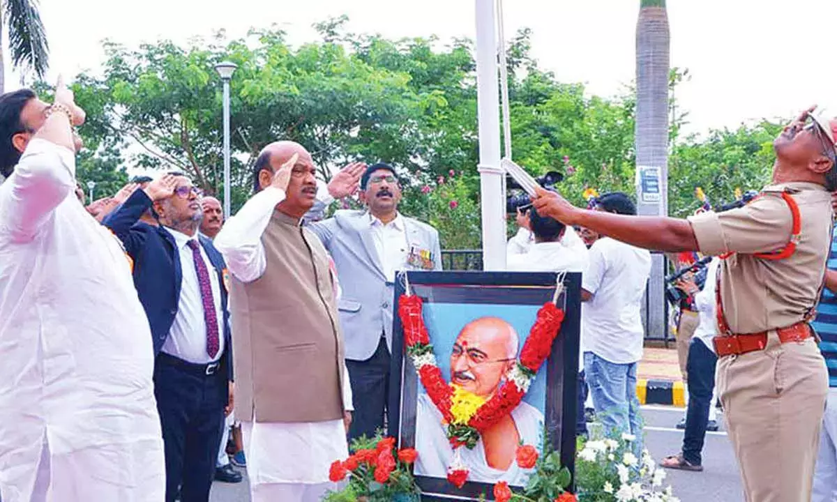 लोकतंत्र का मतलब कुशल शासन है: अय्याना