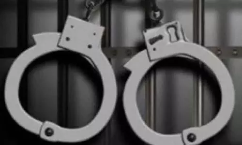 आतंकवादी समूहों से संबंध रखने वाले शेफ को Andhra police ने हिरासत में लिया आतंकवादी समूहों से संबंध रखने वाले शेफ को Andhra police ने हिरासत में लिया