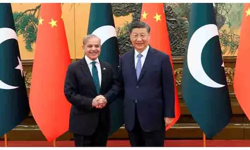 China ने पाकिस्तान को तीसरी हंगोर श्रेणी की पनडुब्बी सौंपी China ने पाकिस्तान को तीसरी हंगोर श्रेणी की पनडुब्बी सौंपी