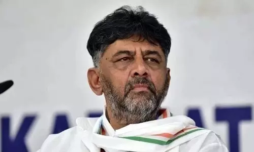 कर्नाटक के डिप्टी सीएम शिवकुमार ने BJP पर धर्मस्थल मामले का राजनीतिकरण करने का आरोप लगाया कर्नाटक के डिप्टी सीएम शिवकुमार ने BJP पर धर्मस्थल मामले का राजनीतिकरण करने का आरोप लगाया