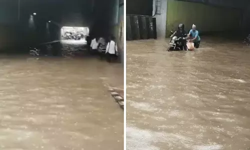 Mumbai: बाढ़ से बेहाल आरे अंडरपास, मरोल मरोशी रोड पर ट्रैफिक जाम