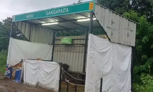 भुवनेश्वर NH-16 पर उपेक्षित बस शेल्टर यात्रियों के लिए परेशानी का कारण