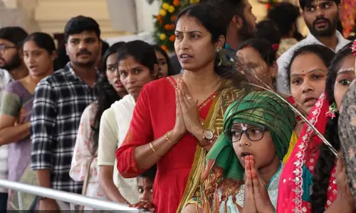 Hyderabad के हरे कृष्ण स्वर्ण मंदिर में भव्य श्री कृष्ण जन्माष्टमी समारोह
