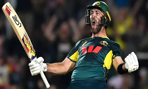 Maxwell ने वार्नर की T20I छक्के की रिकॉर्ड की बराबरी की